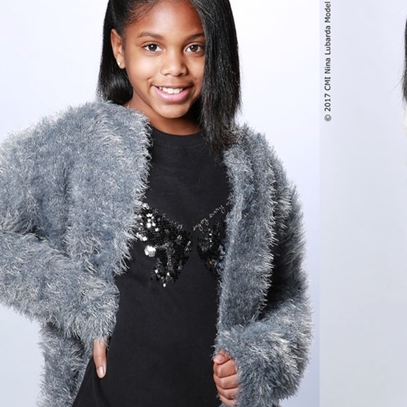 Zara Other - Fluffy sweater